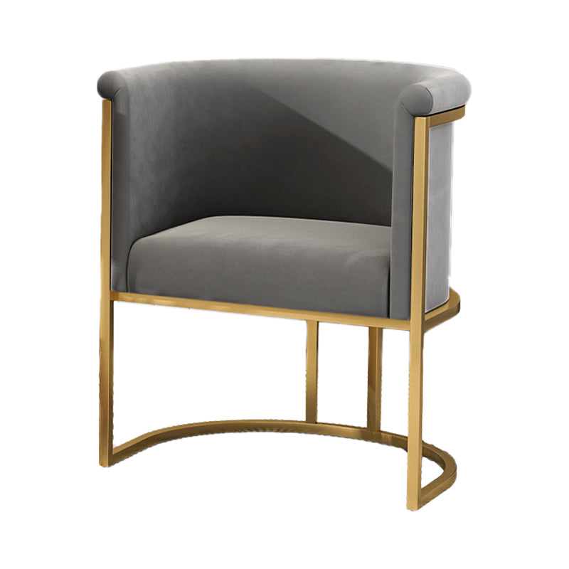 Le dossier solide sans bras de style scandinave préside la chaise latérale tapissée de luxe