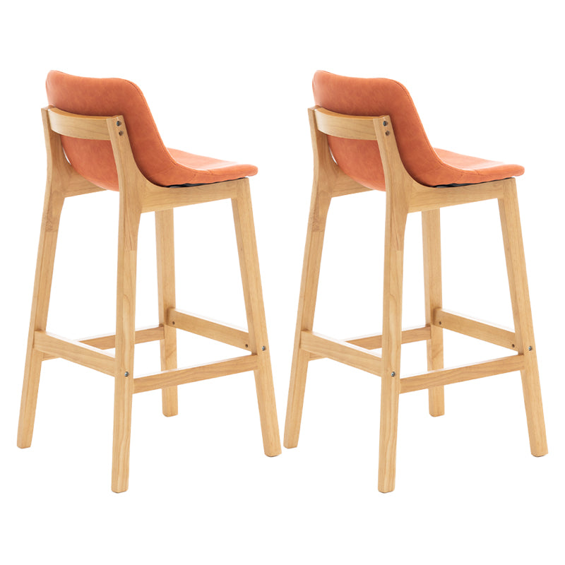 Taburete de bar de estilo escandinavo, asiento tipo cubo con patas de madera y respaldo bajo para barra de cocina