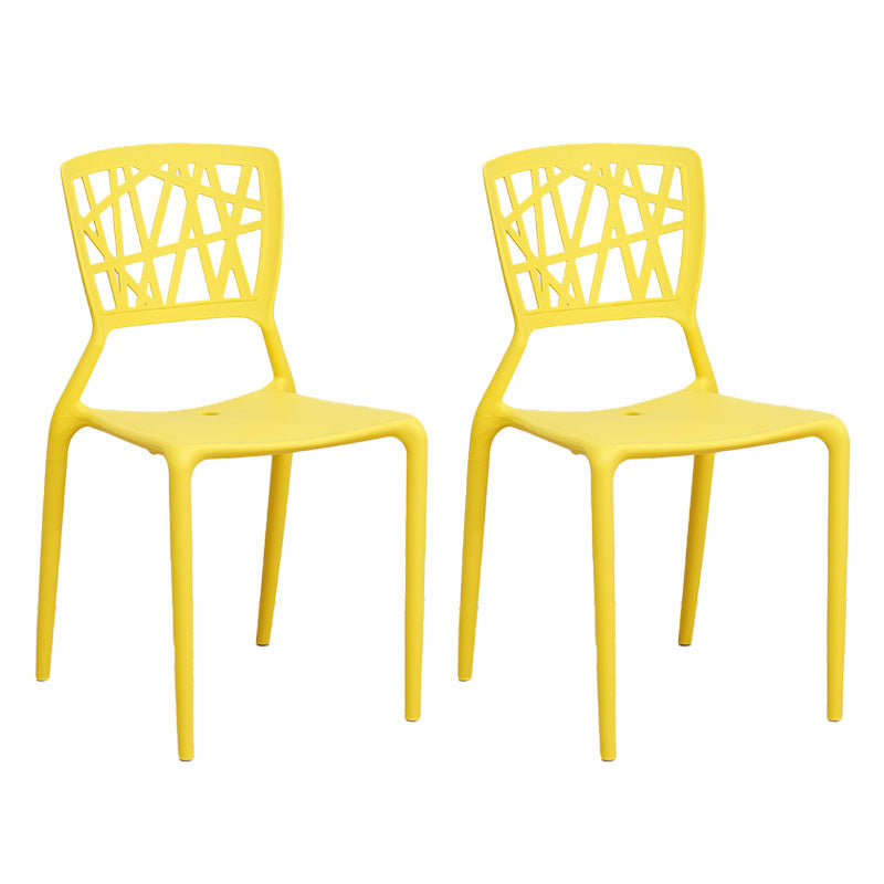 Silla trasera abierta contemporánea, silla lateral sin brazos de comedor apilable de plástico