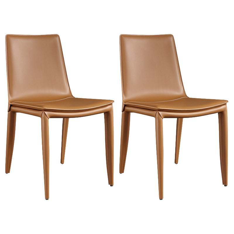 Chaise latérale en cuir de restaurant de style design, chaise de salle à manger à dossier solide, finition mate