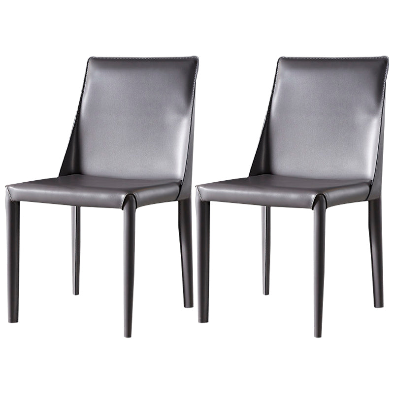 Chaise sans bras de salle à manger en métal moderne, chaise de salle à manger en cuir pour utilisation au restaurant