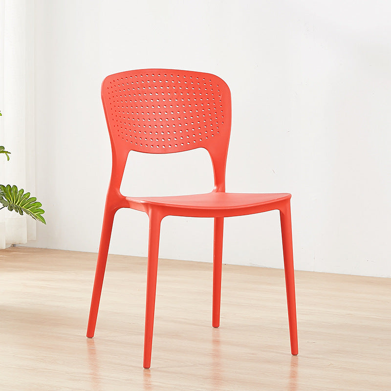 Chaises à dossier ouvert contemporaines dinant la chaise latérale en plastique empilable sans bras