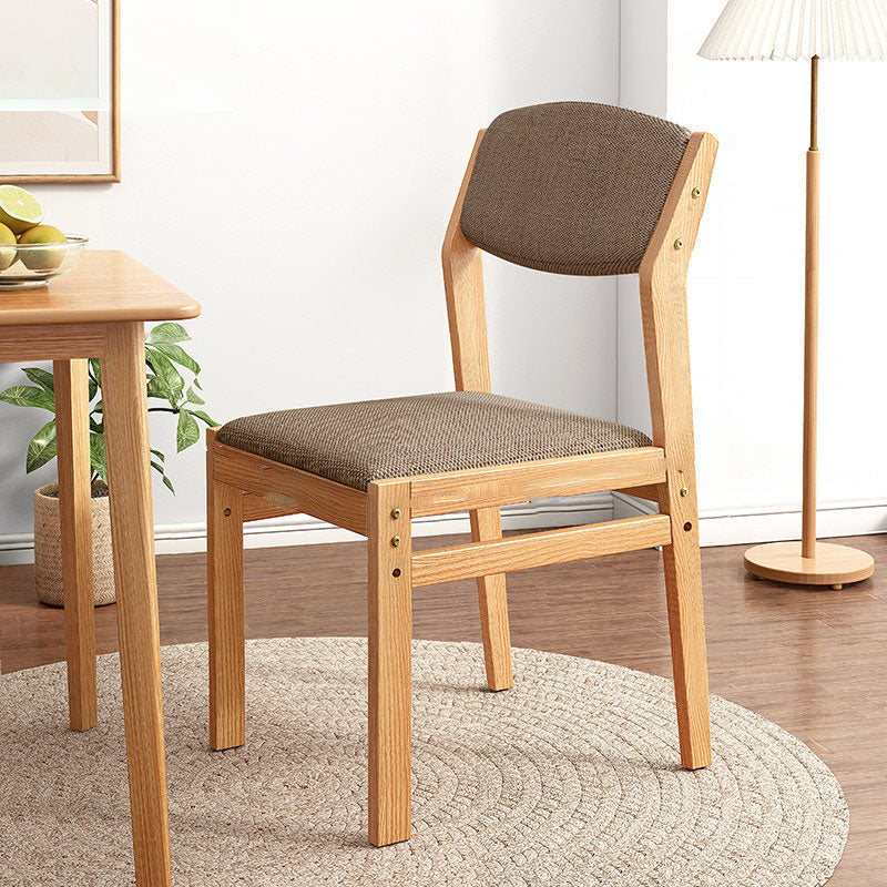 Chaise latérale moderne en tissu d'hévéa, finition mate, chaise de salle à manger à dossier ouvert
