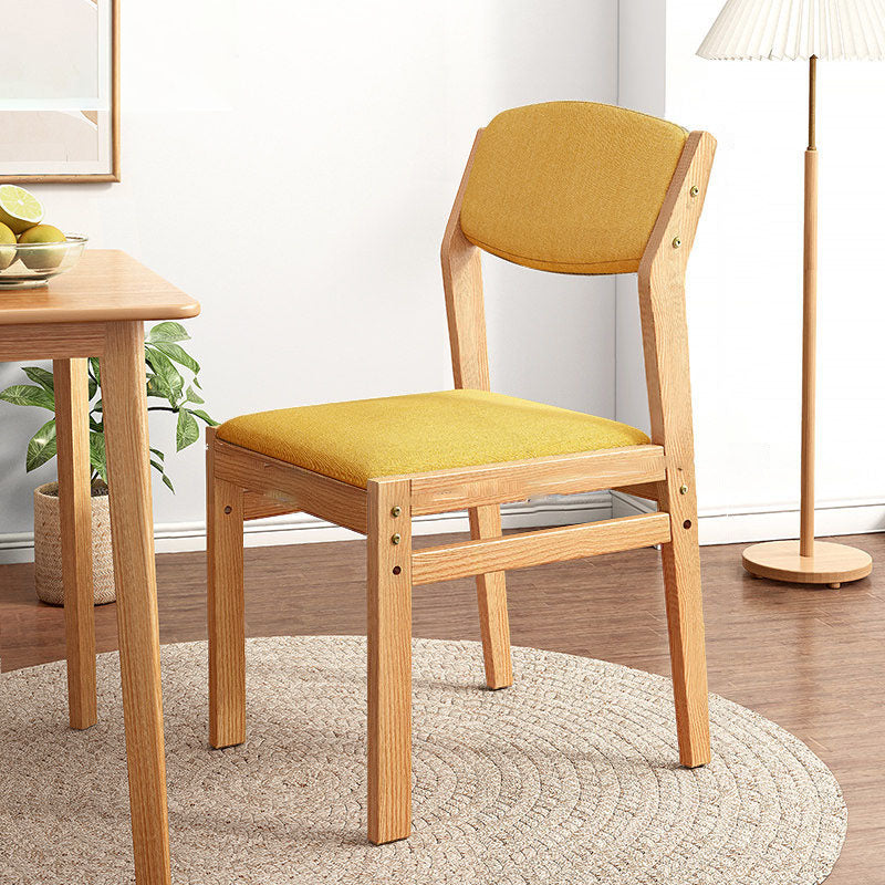 Chaise latérale moderne en tissu d'hévéa, finition mate, chaise de salle à manger à dossier ouvert