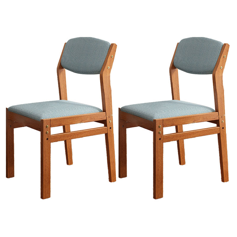Silla lateral moderna de tela de madera de caucho, acabado mate, parte trasera abierta, silla de comedor