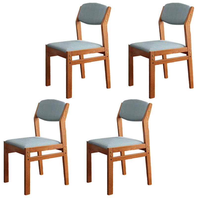 Silla lateral moderna de tela de madera de caucho, acabado mate, parte trasera abierta, silla de comedor