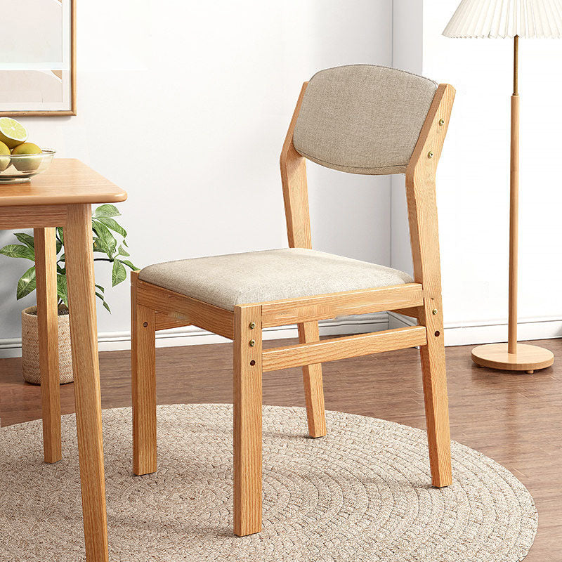 Chaise latérale moderne en tissu d'hévéa, finition mate, chaise de salle à manger à dossier ouvert