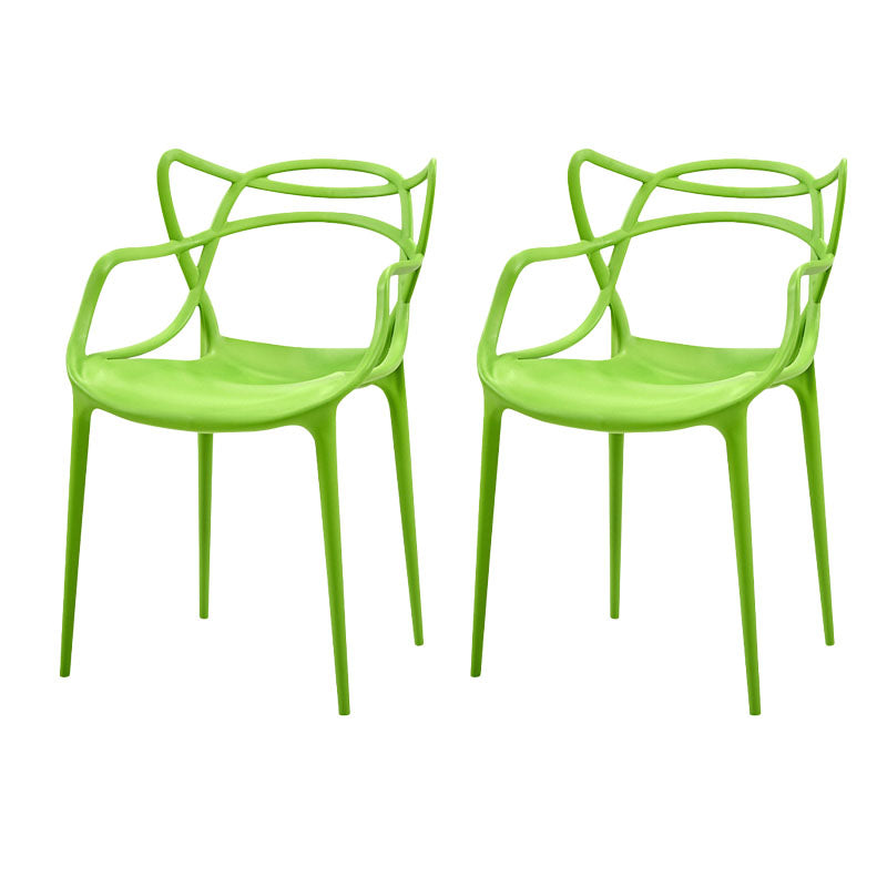 Silla contemporánea con respaldo abierto, silla lateral con brazo de comedor y patas de plástico