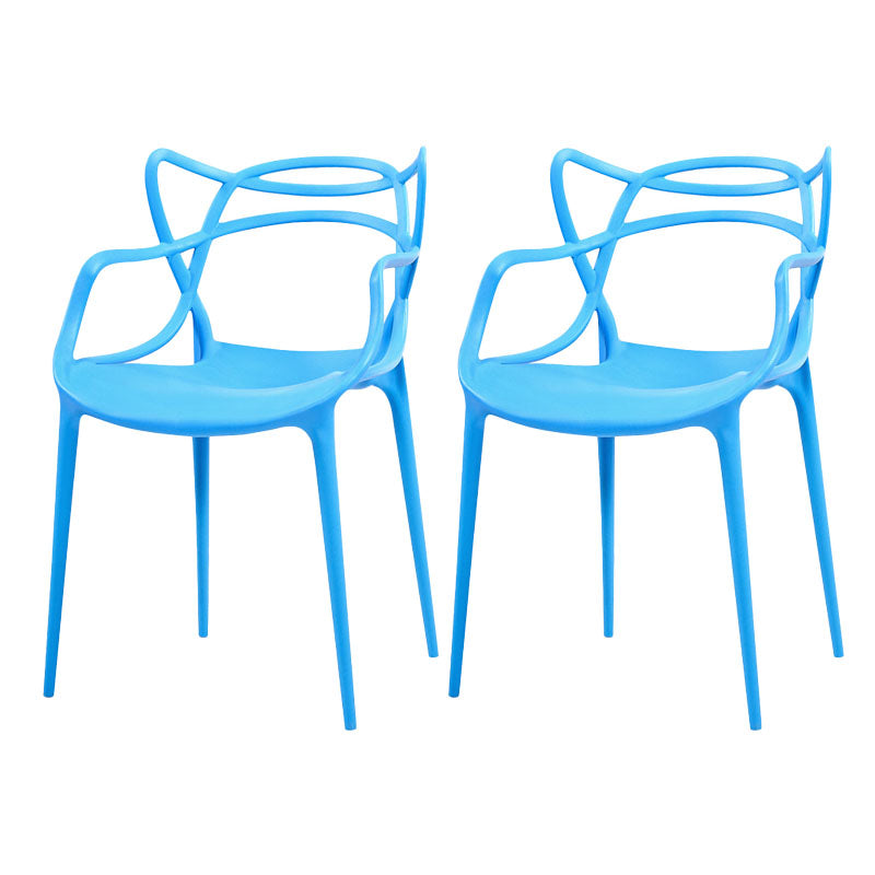 Silla contemporánea con respaldo abierto, silla lateral con brazo de comedor y patas de plástico