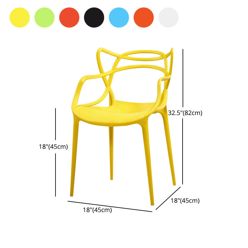 Silla contemporánea con respaldo abierto, silla lateral con brazo de comedor y patas de plástico