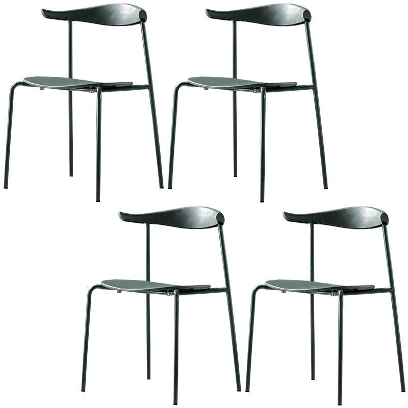 Silla contemporánea con respaldo abierto, silla auxiliar sin brazos con patas de metal