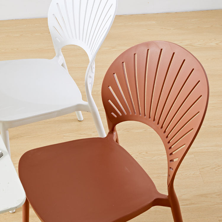Plástico contemporáneo de las sillas apilables de la cocina que cena la silla lateral sin brazos