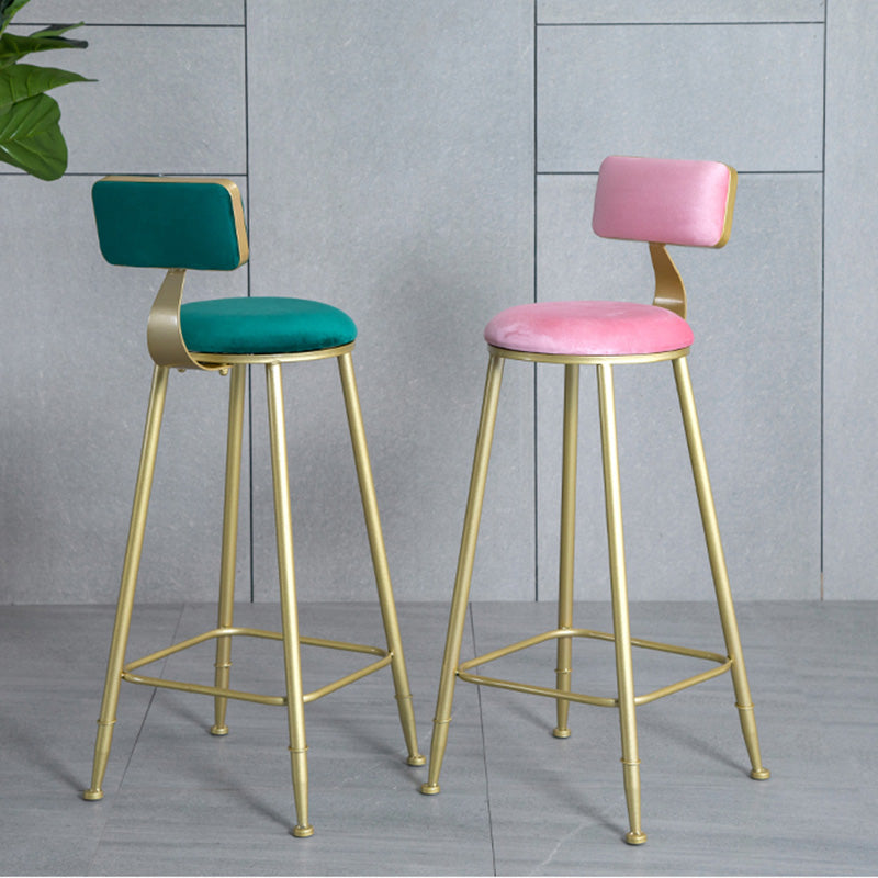 Glamlos -armlose Rückenlehneschalter Stuhl Stahl Café Stuhl mit Samtkissen und Pedal