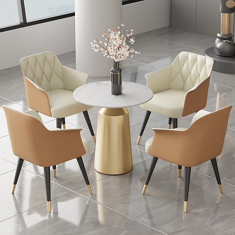 Silla de comedor con brazo de metal Glam, silla lateral de piel sintética para uso en restaurantes