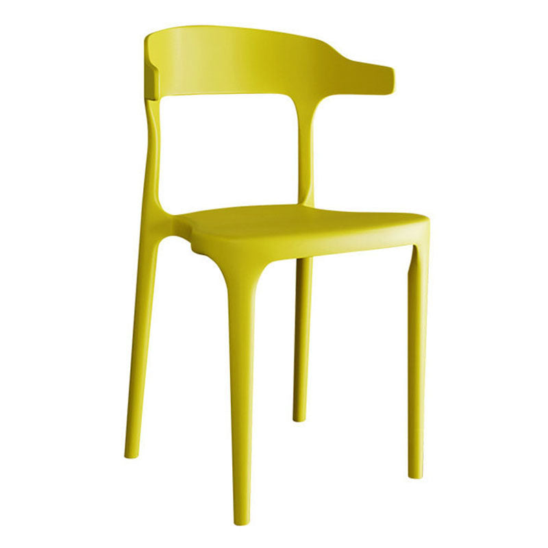 Silla de comedor moderna de plástico con acabado mate y respaldo abierto