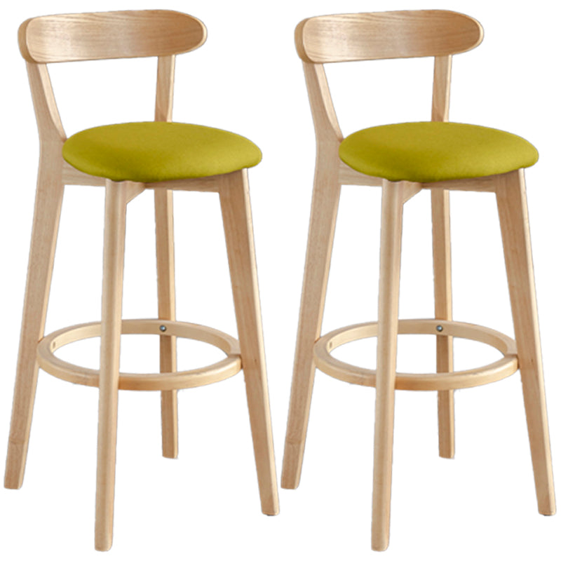Taburete de bar estilo escandinavo con patas de madera y reposapiés con respaldo bajo para barra de cocina