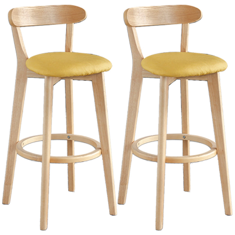 Taburete de bar estilo escandinavo con patas de madera y reposapiés con respaldo bajo para barra de cocina