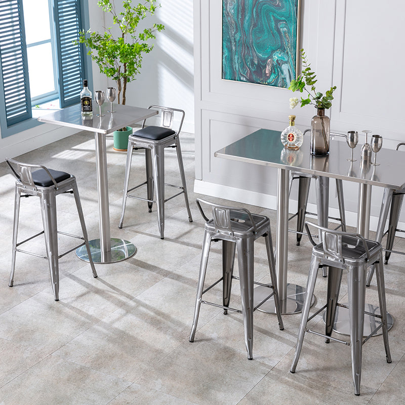Taburete de bar industrial con respaldo, taburete de bar de metal y cuero con patas de hierro