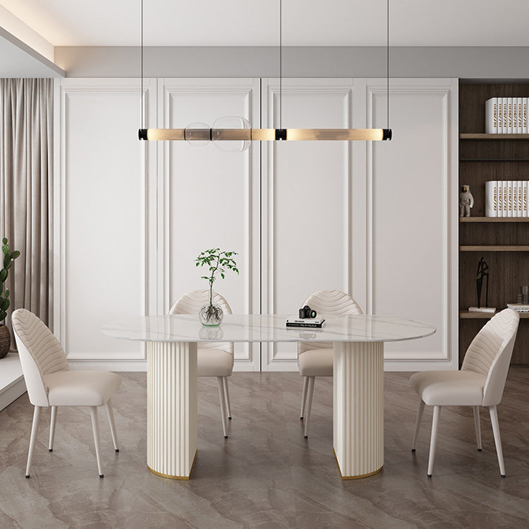 Eettafel met stenen blad Traditionele luxe tafel met sledeonderstel in wit