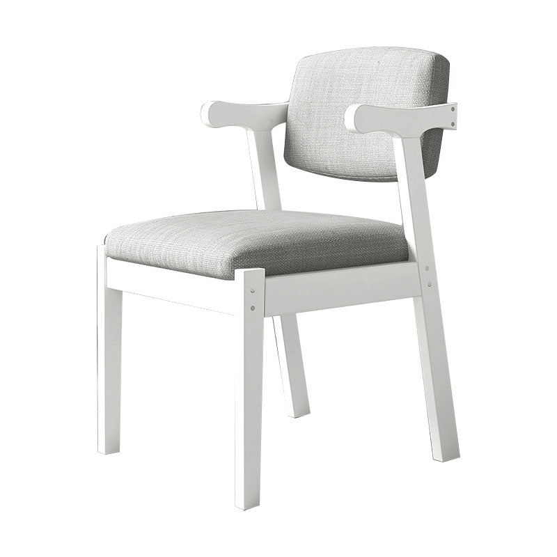 Salle d'étude moderne chaise de dossier de dos ouvert