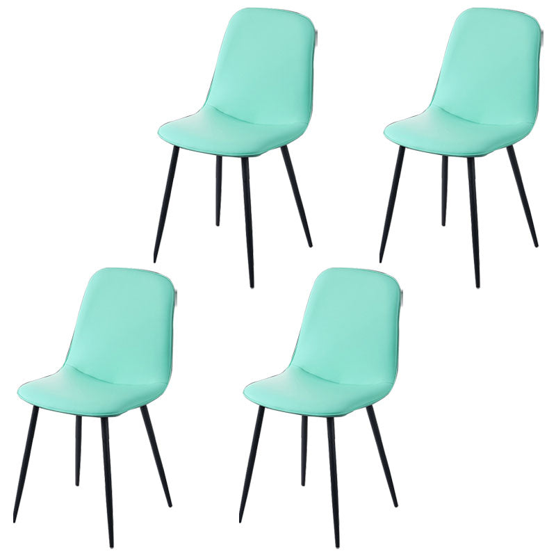 Silla de comedor tapizada con acabado mate y respaldo sólido para el hogar moderno