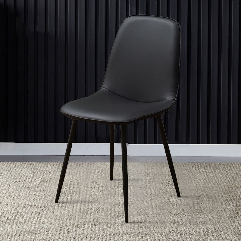 Silla de comedor tapizada con acabado mate y respaldo sólido para el hogar moderno