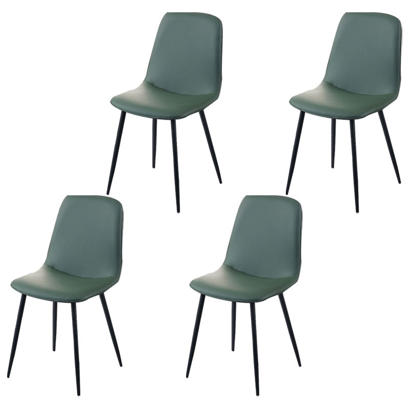 Silla de comedor tapizada con acabado mate y respaldo sólido para el hogar moderno