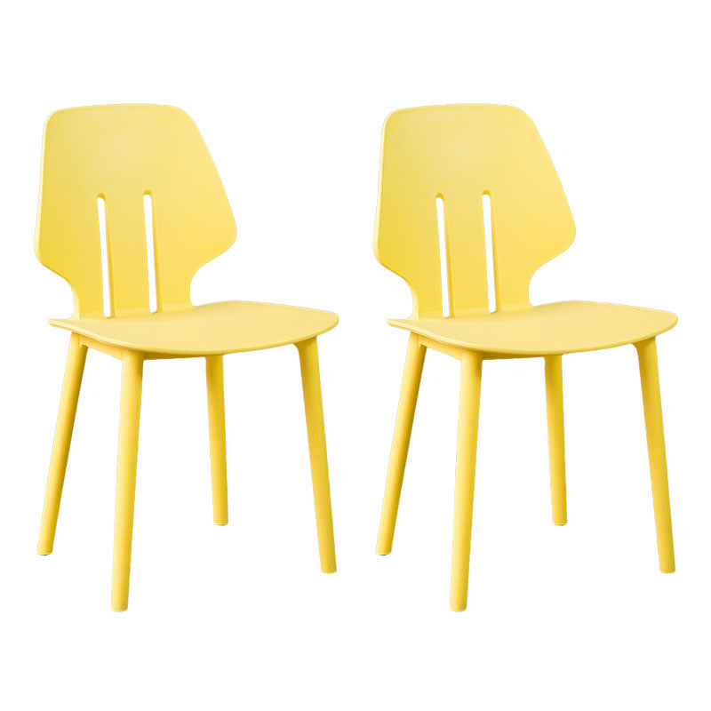 Chaise de salle à manger en plastique colorée scandinave, sans bras, à dossier solide