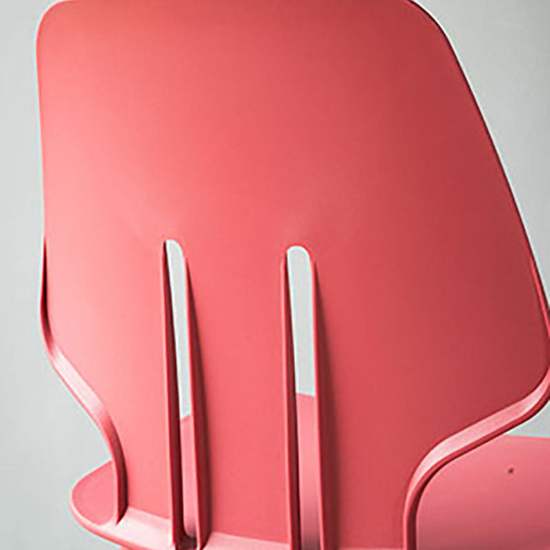 Chaise de salle à manger en plastique colorée scandinave, sans bras, à dossier solide