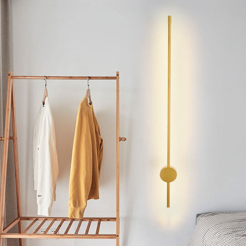 Minimalismo Luz de pared de metal Estilo moderno Luz de pared lineal Spline para sala de estar