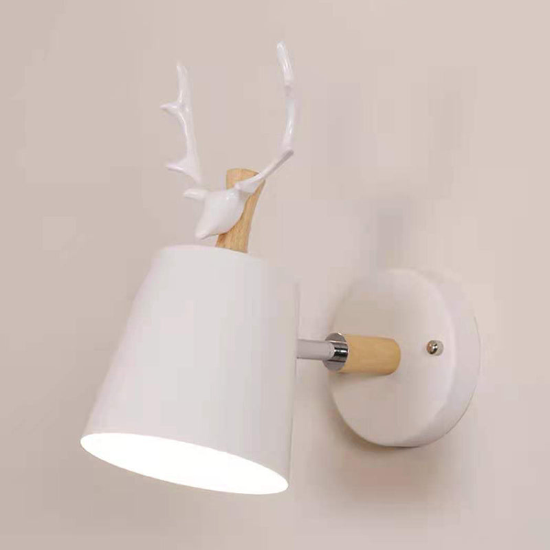 1 Light Wall Sconce Modern Macaron Style Metal Wall Lighting for Bedroom