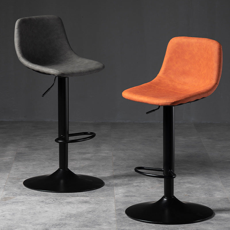 Taburete de bar de estilo industrial, asiento de cuero con respaldo bajo para barra de cocina