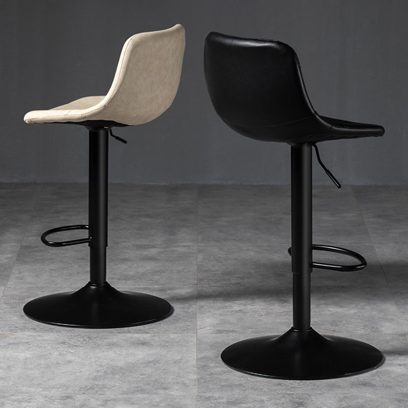 Taburete de bar de estilo industrial, asiento de cuero con respaldo bajo para barra de cocina