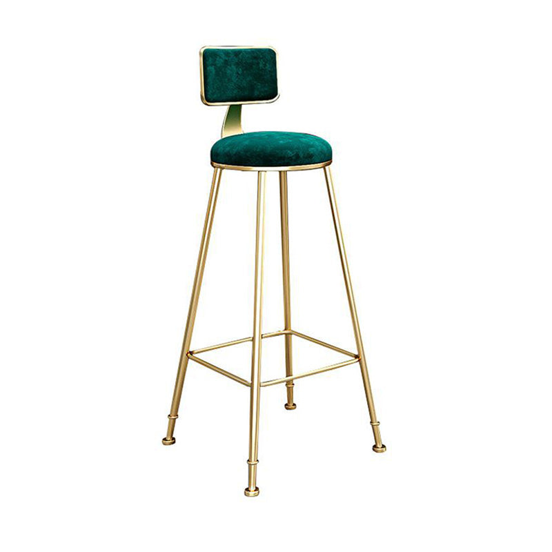 Taburete de bar de metal de estilo moderno con reposapiés y taburete de bar con respaldo bajo