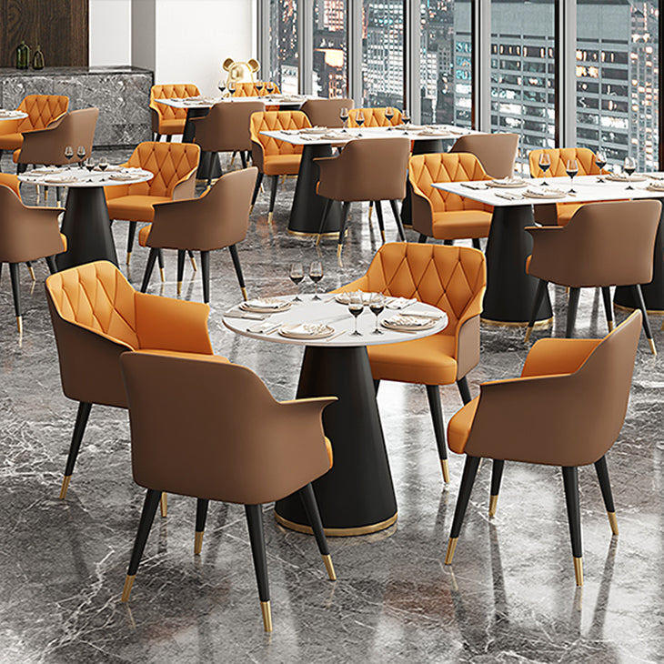 Silla de comedor con brazo de metal Glam, sillas laterales de piel sintética para uso doméstico