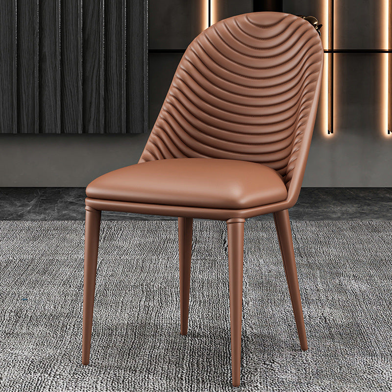 Sedia da pranzo in pelle parsons in stile designer parsons