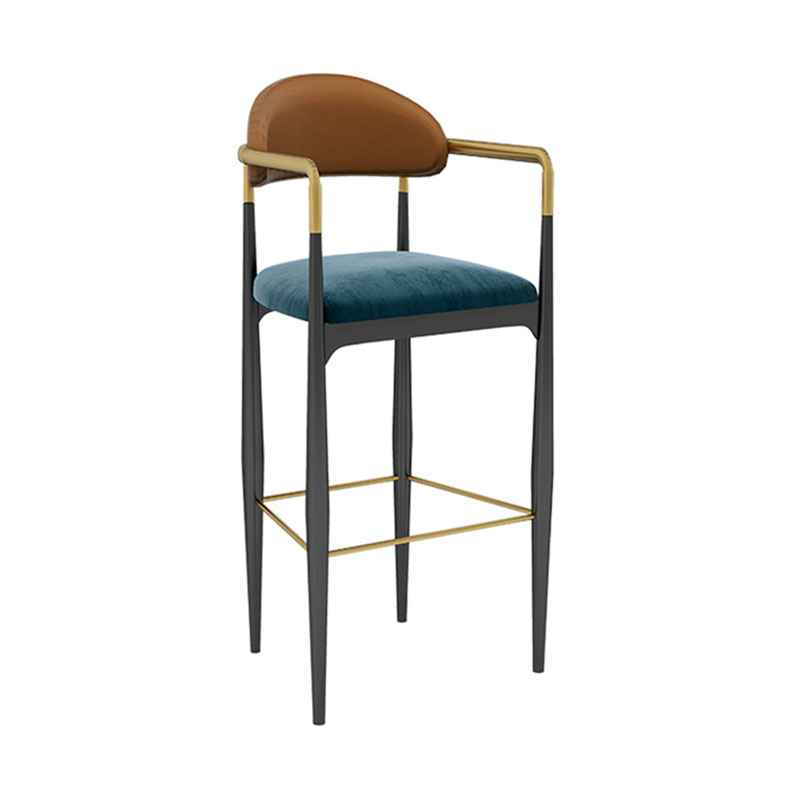 Scandinavian Metal Upholstered Counter Stools Armed Bar Stools with Footrest