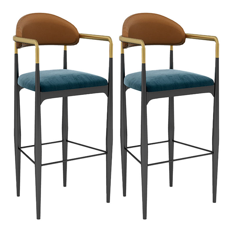 Scandinavian Metal Upholstered Counter Stools Armed Bar Stools with Footrest