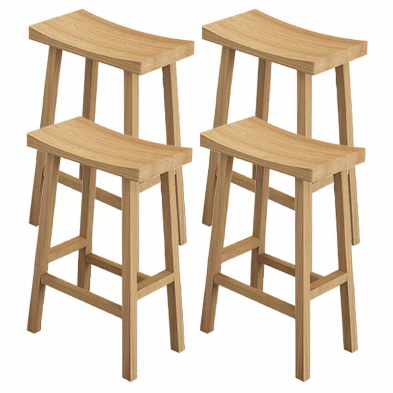 Industrielles Holz Rückenfreier Barhocker einfacher Innenhocker mit konturiertem Sitz