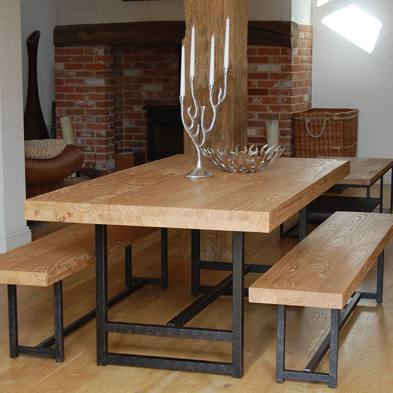 Mesa de comedor industrial rectangular de metal, mesa superior de madera maciza de pino con base de caballete