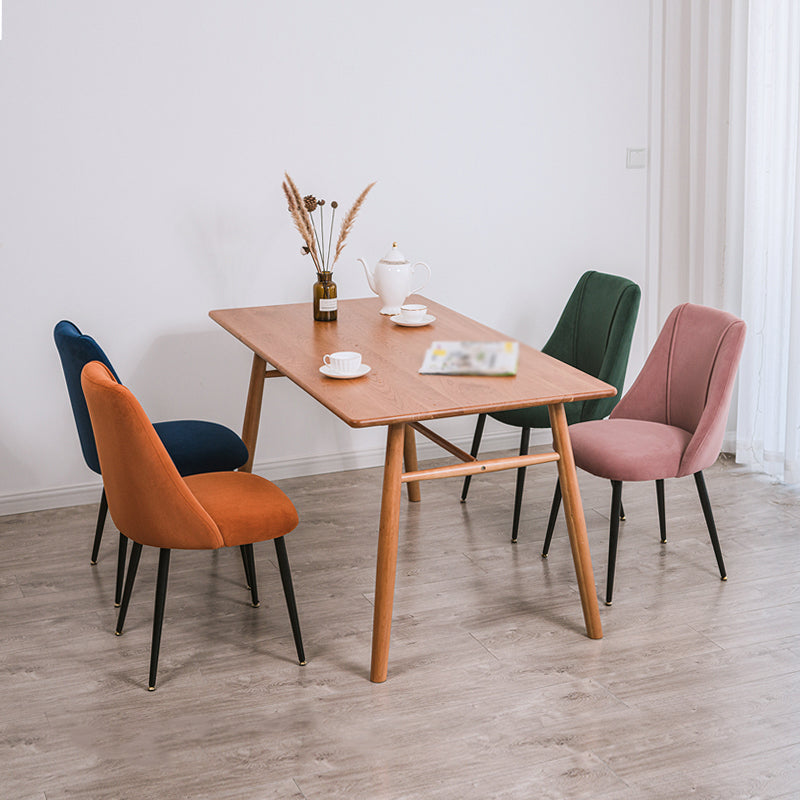 Silla de comedor moderna de terciopelo para el hogar Parsons con acabado mate