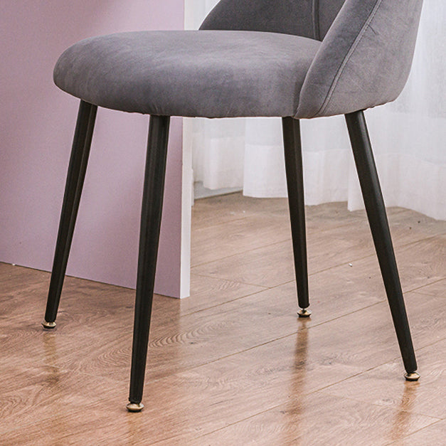 Silla de comedor moderna de terciopelo para el hogar Parsons con acabado mate