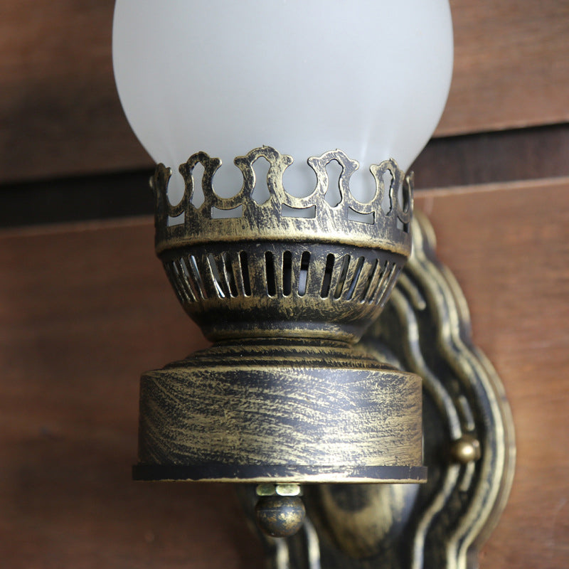 Retro Metal Wall Light Kerosene Wall Sconce with Glass for Coffee Shop