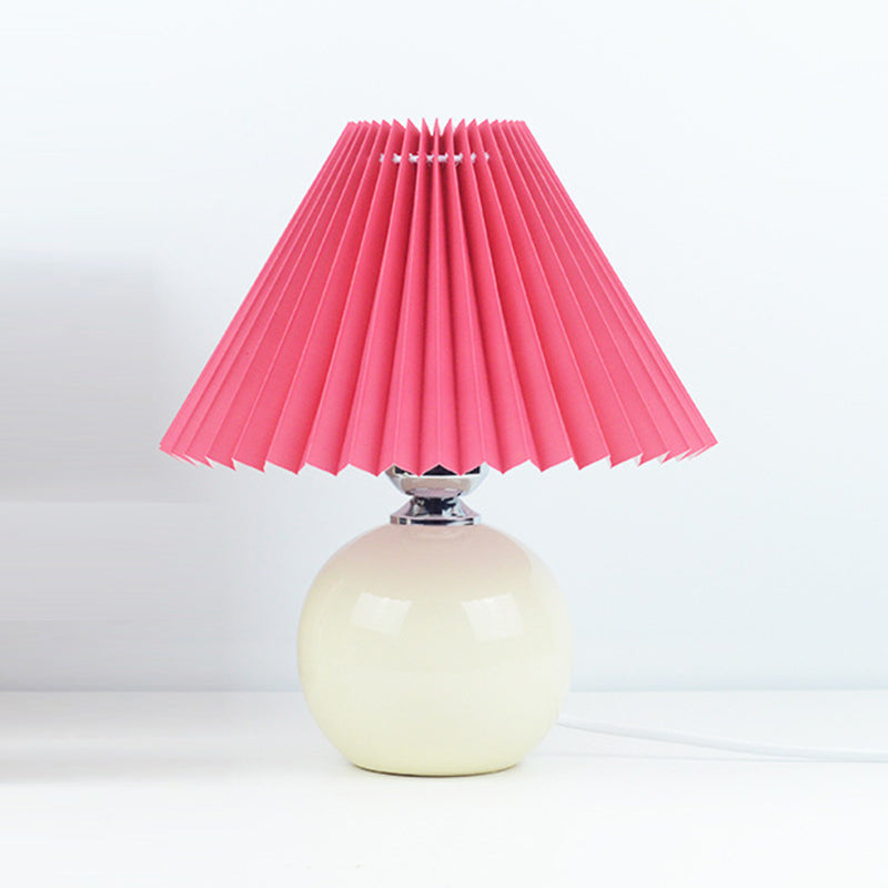 Lámpara de mesa de forma de cono de estilo de tela de estilo moderno luz de mesa de luz