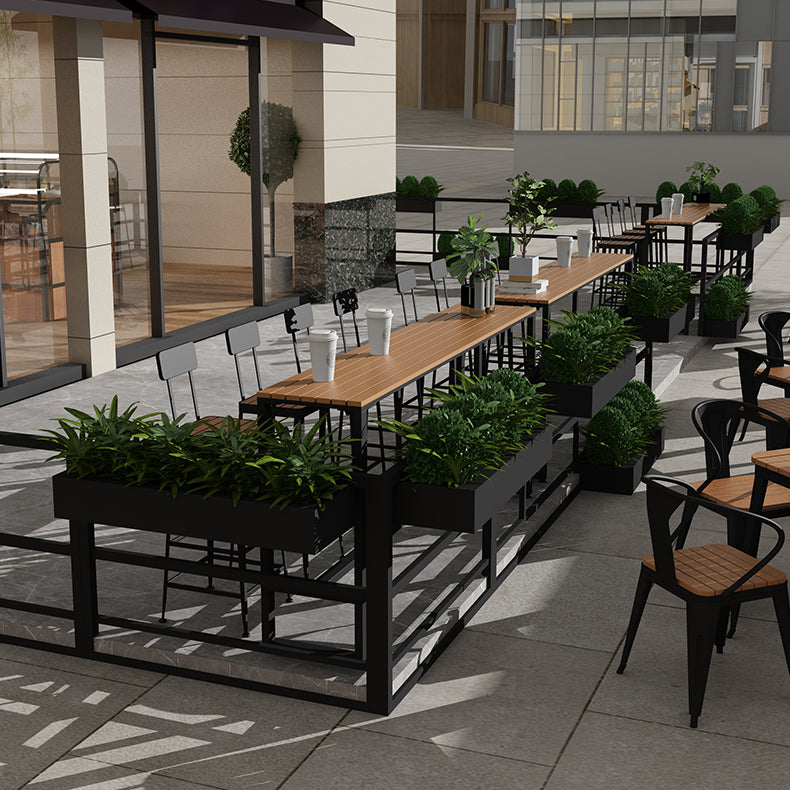 Moderne stijl bruine balk tafel dennenhout en ijzeren buitbar tafel