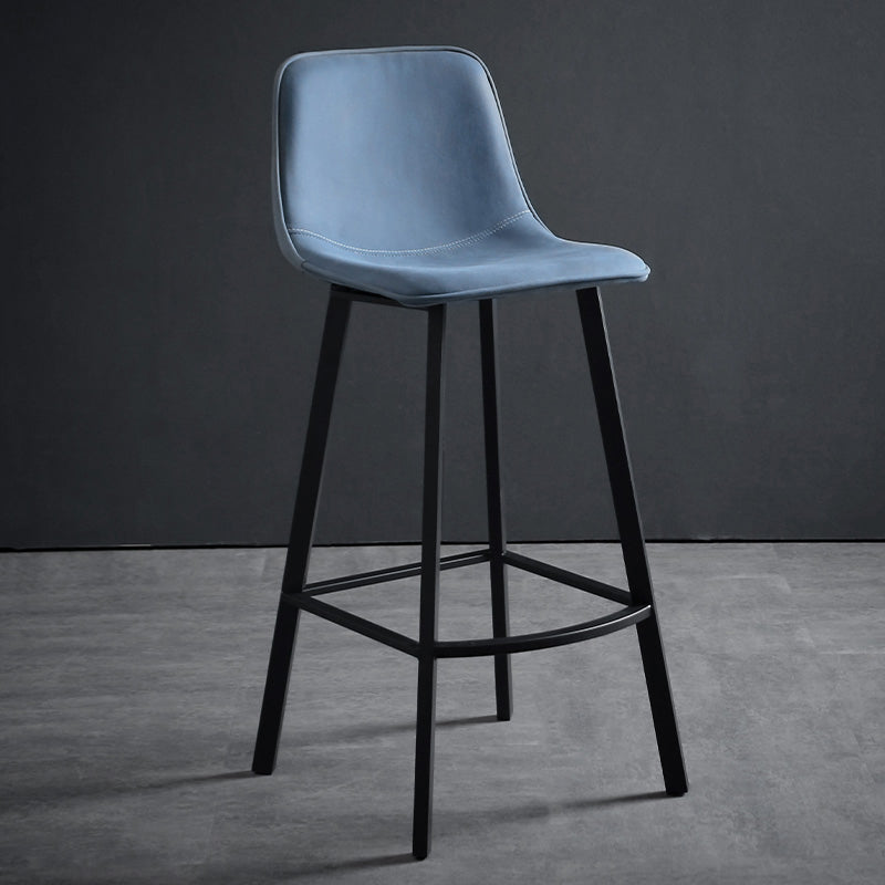 Barhocker im Industriestil mit Eisenbeinen, Thekenhocker für die Restaurantbar