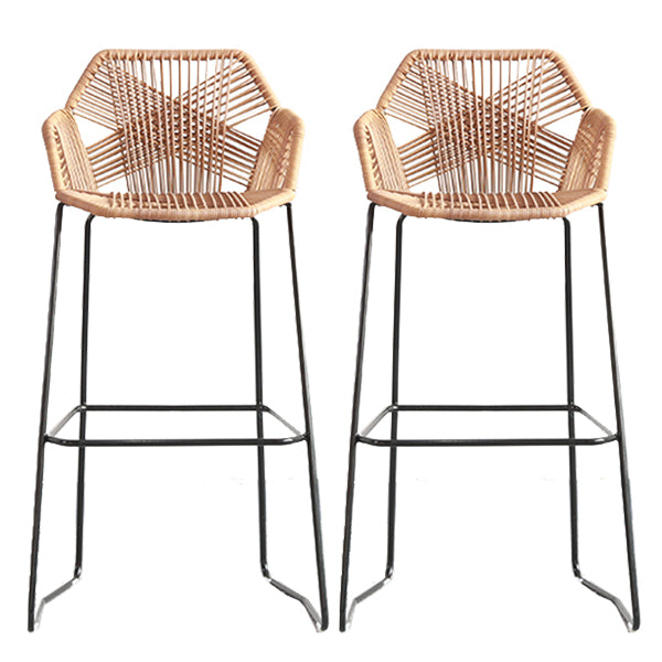 Moderne Armlehre Rückenlehne Theke Stuhl Iron Balcony Barhocker mit Rattansitz und Pedal