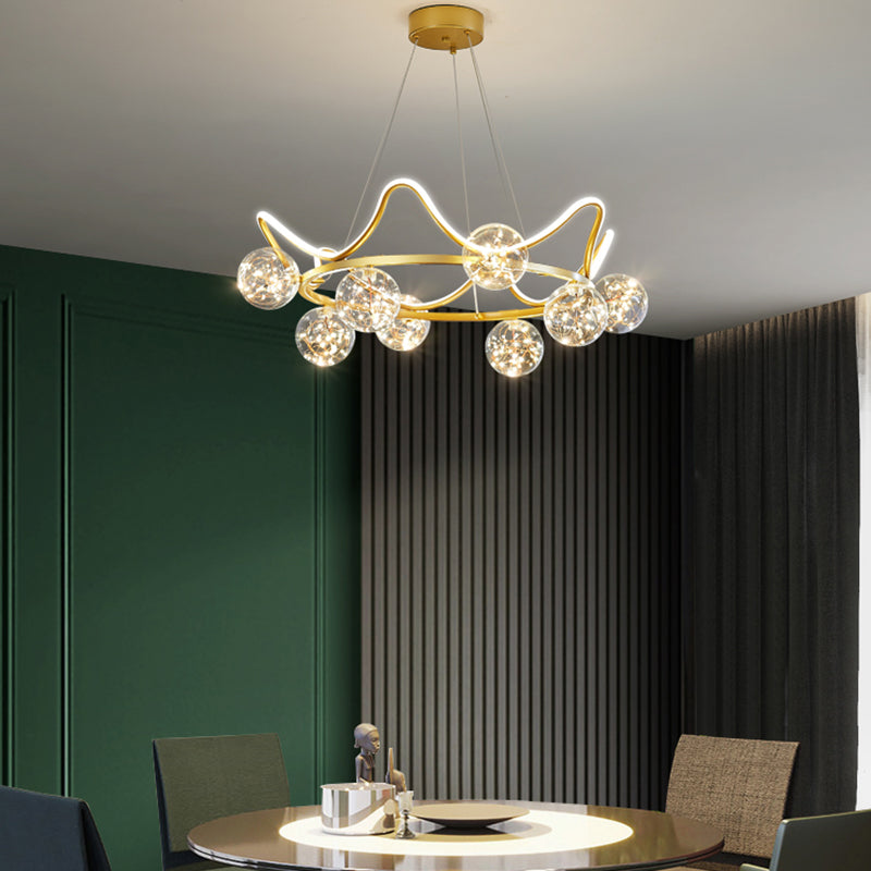 Éclairage de lustre simple en or