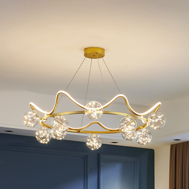 Éclairage de lustre simple en or