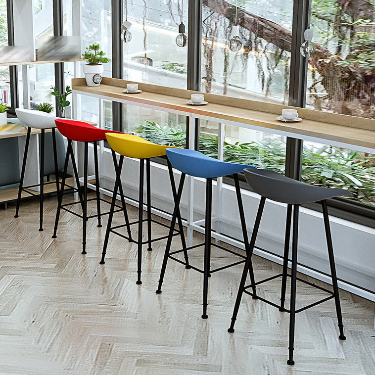 Cubo de barras de estilo industrial PP Sheet Tabures para barra de cocina para bares de cocina